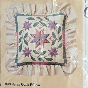 VTG Creative Circle 14" Pillow Kit Star Quilt Sewing Embroidery Cottage Pink NIP